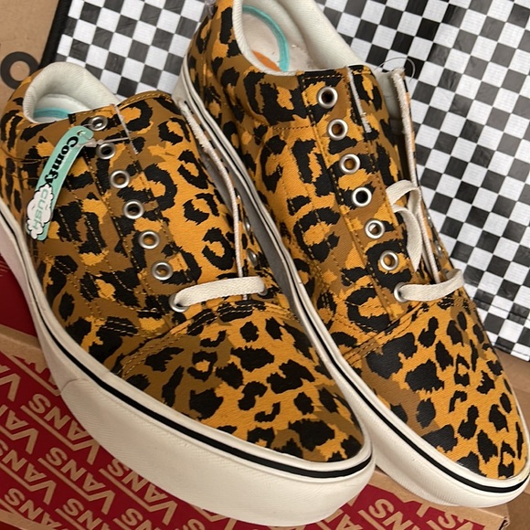 Vans Comfycush Old Skool Leopard Golden Brown /Golden Glow Men’s sneakers - Picture 7 of 16